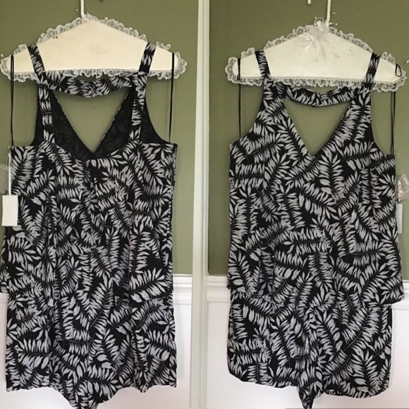 1. STATE  Black & White Tropical Print Romper - Picture 5 of 8